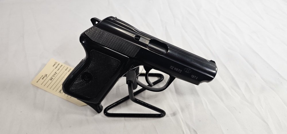 Radom P-64 — 9x18mm Makarov